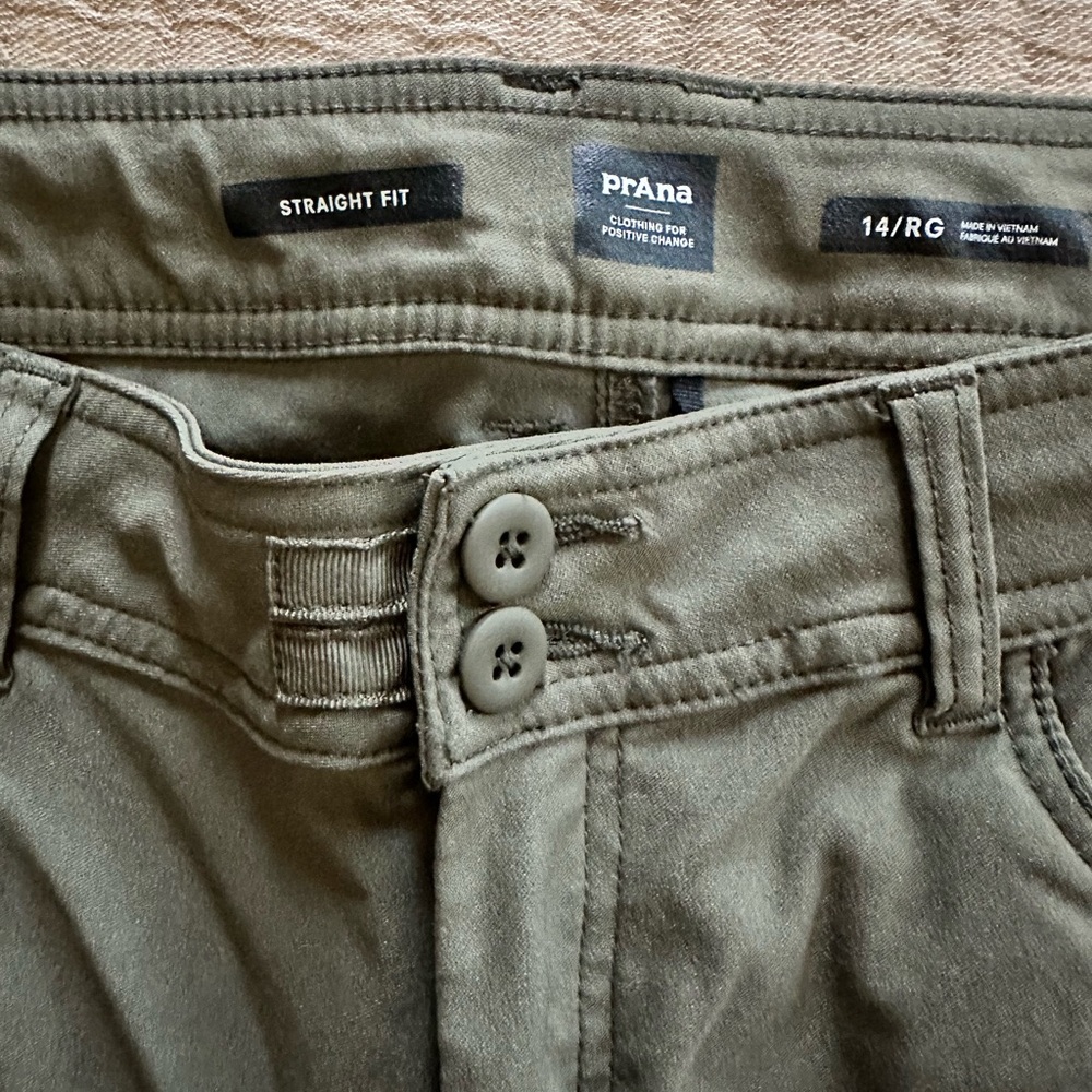 Prana Khaki Straight Fit Pants Women’s size 14